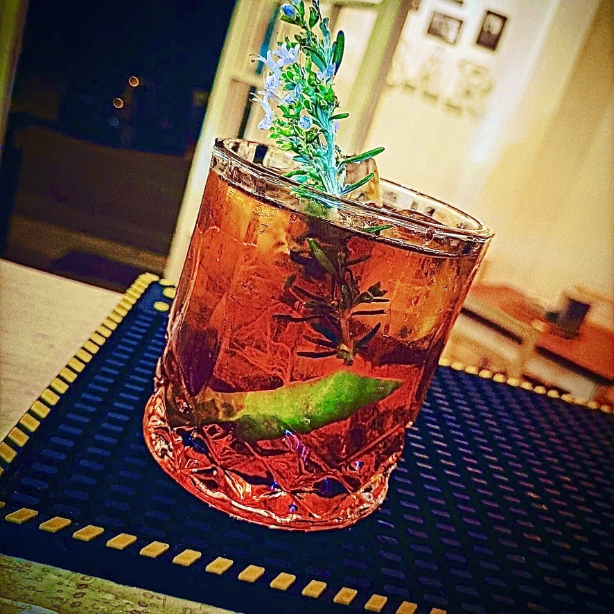 Il “NEGRONI SICILIANO” Ricetta del Bartender Lo Iacono Salvatore per l’AMARO SAN MICELI dell’Azienda MANISCALCO • Liquori Siciliani